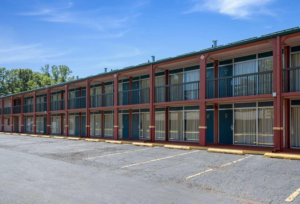 Americas Best Value Inn St. Joseph At I-29 Exterior foto